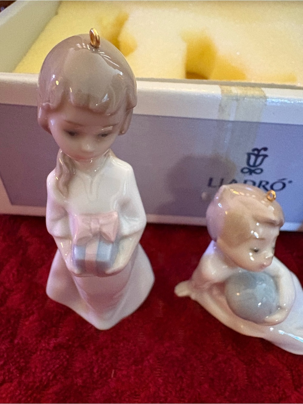 Lladró Christmas Morning Mini Bell Ornament Set #5940 Porcelain 3pc Set w/ Box - Picture 4 of 15